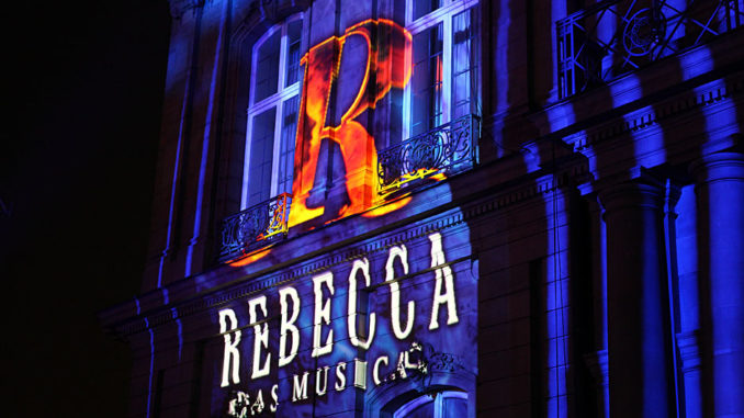 REBECCA - Das Musical live bei S-City leuchtet