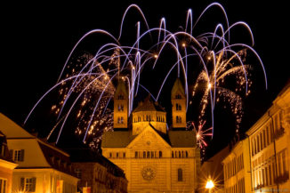 Festliches Feuerwerk bei der Kaisertafel Speyer