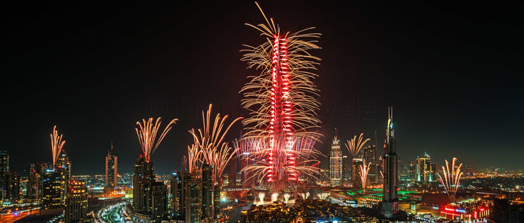 Fireworks New Years Eve 2017 Burj Khalifa Dubai