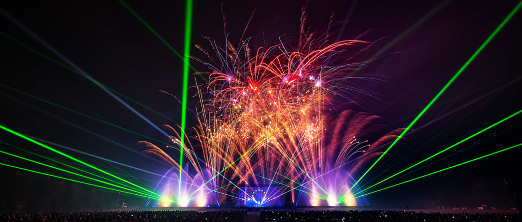 Festival Vents d’Est 2019 Feuerwerk, Wassershow, Laser