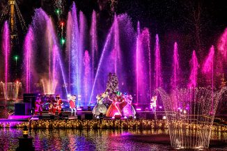 Festliche Weihnachtswassershow JOSEFINAS WINTERREISE im Europa-Park