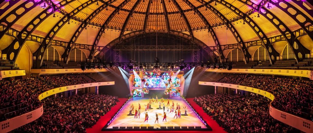 HOLIDAY ON ICE Cinema of Dreams Finale Max Giesinger