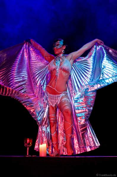 Erotikdarbietungen auf einer Messe