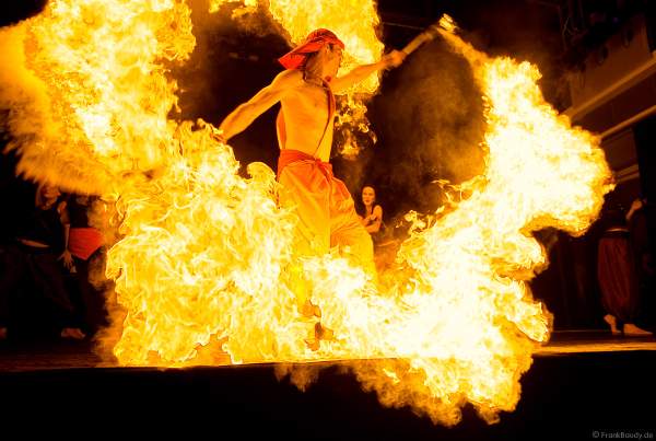 Premiere der Show INDIAN FIRE im Frankfurter Hof (Mainz) von firedancer