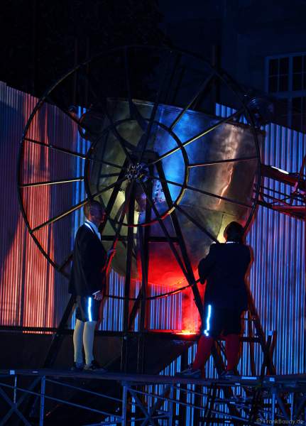 Theater Titanick mit ihrer Inszenierung Quadratwurzel anlässlich der 400 Jahre Feier Mannheim