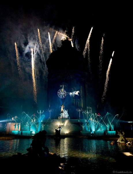 Theater Titanick mit ihrer Inszenierung Quadratwurzel anlässlich der 400 Jahre Feier Mannheim