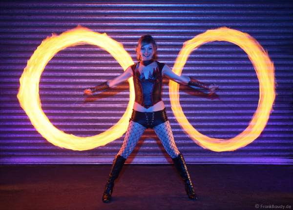 Feuerkünstler von Project PQ