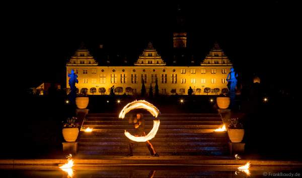 Feuershow von Gloryfire im Schlosspark - Schloss Weikersheim