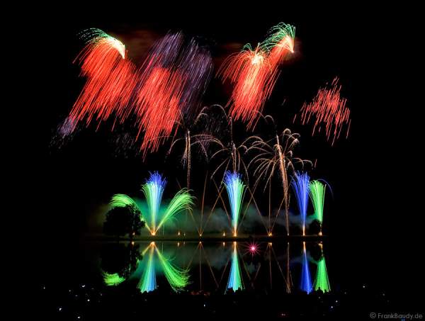 Feuerwerk bei Rhein in Flammen 2008 - Bonn