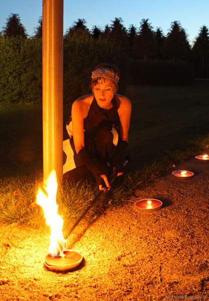 Feuerkünstler Pirart beim Churfürstlichen Hofball 2008 im Schlosspark Schwetzingen
