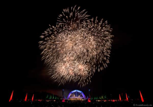 Feuerwerk bei Schloss in Flammen 2008 beim Mannheimer Mozartsommer in Schwetzingen
