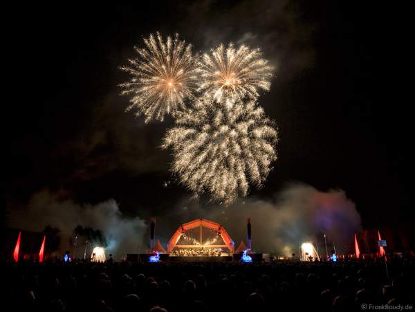 Feuerwerk bei Schloss in Flammen 2008 beim Mannheimer Mozartsommer in Schwetzingen