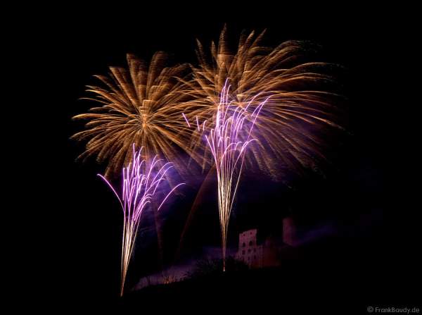 Feuerwerk zum Abschluss des Mathaisemarkt in Schriesheim 2009