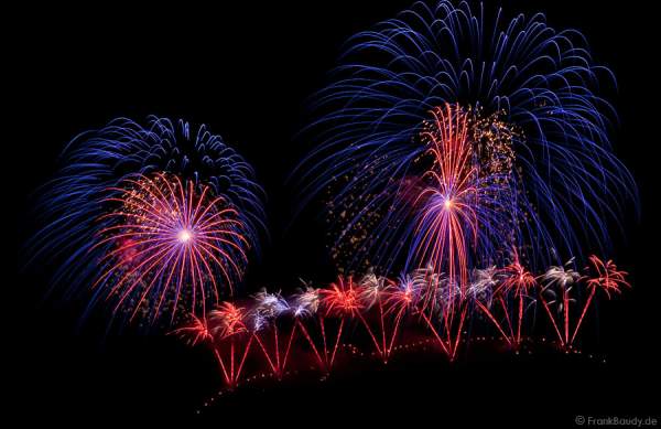 Feuerwerk bei der Sonnwendfeier Oensingen 2009