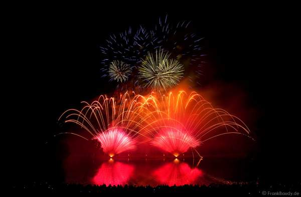 Feuerwerk bei Rhein in Flammen 2009 - Bonn