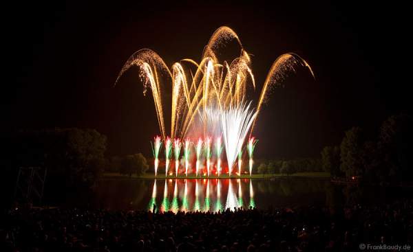 Feuerwerk bei Rhein in Flammen 2009 - Bonn