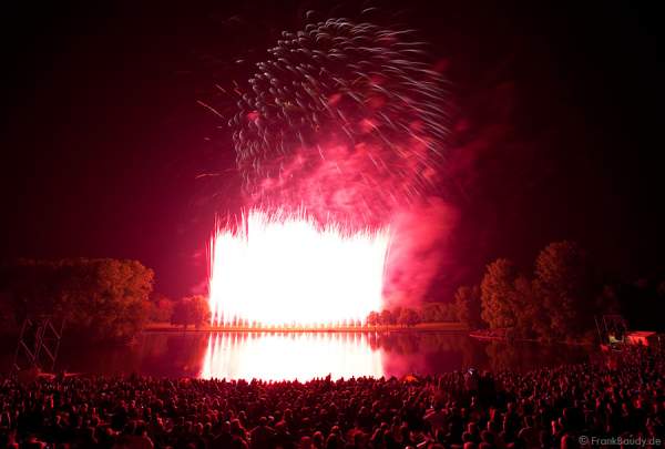 Feuerwerk bei Rhein in Flammen 2009 - Bonn