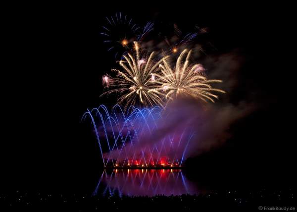 Feuerwerk bei Rhein in Flammen 2009 - Bonn