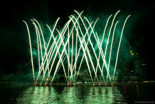 Multimediashow mit Feuerwerk - Turnfest 2009 - FlussFestMeile Frankfurt