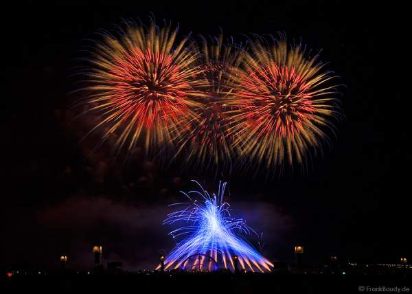 Pyromusikale 2009 - Das weltgrößte Feuerwerk Festival in Berlin
