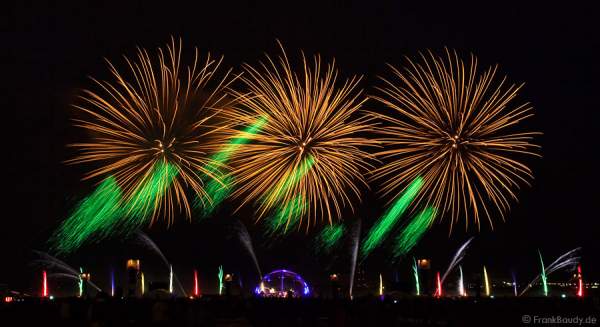 Pyromusikale 2009 - Das weltgrößte Feuerwerk Festival in Berlin
