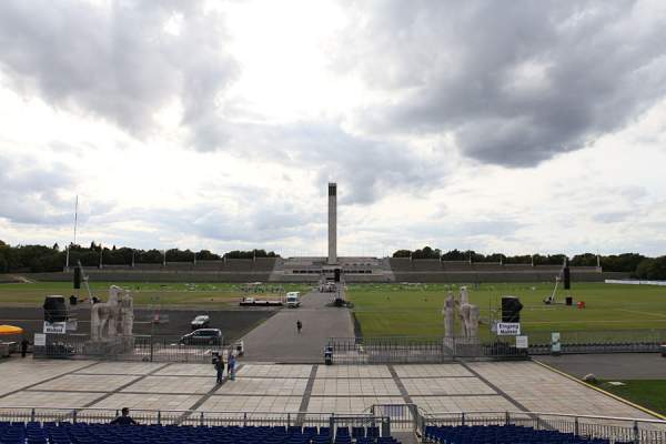 Der Aufbau beim Feuerwerk-World-Championat Pyronale 2009 - Maifeld am Olympiastadion Berlin
