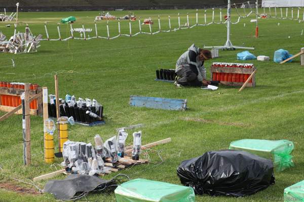 Der Aufbau beim Feuerwerk-World-Championat Pyronale 2009 - Maifeld am Olympiastadion Berlin