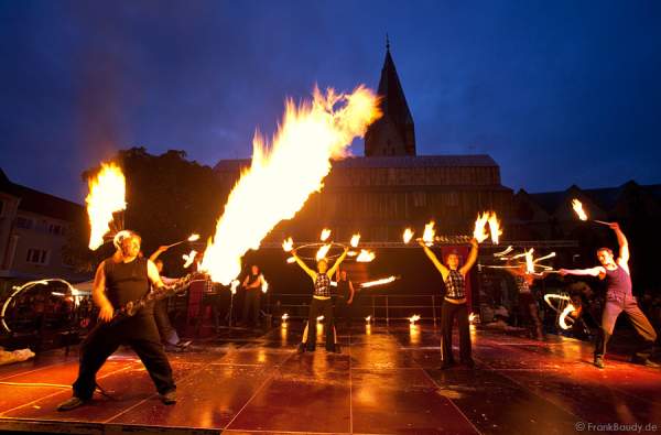 Feuershow bei Feuerzauber 2009 - Paderborn