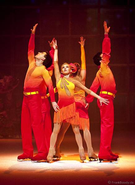 Alona Kokhanevych bei Holiday on Ice - Tropicana