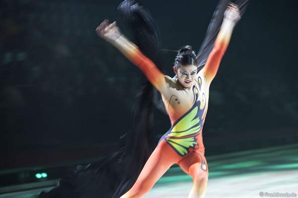 Angela Kim bei Holiday on Ice - Tropicana