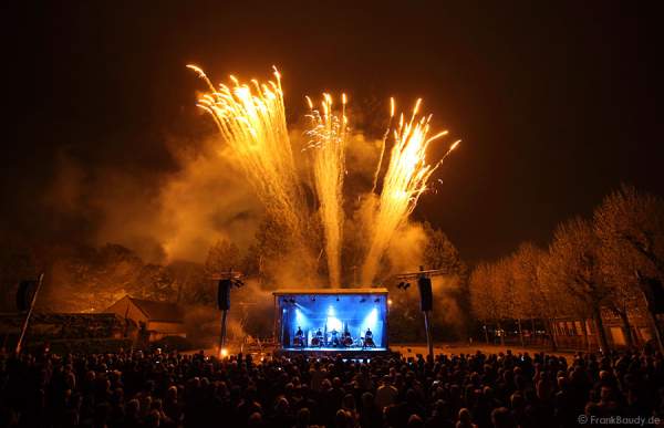 Feuershow Blazing Beats von Gloryfire und Wadokyo in Ieper