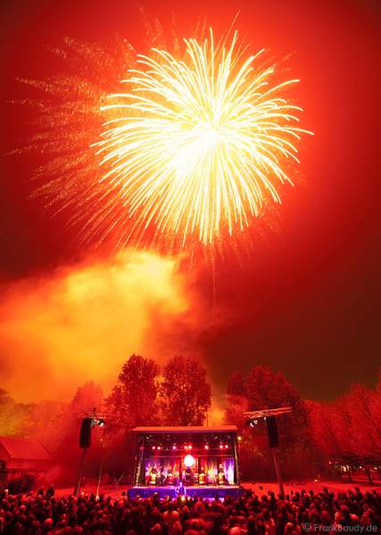 Feuershow Blazing Beats von Gloryfire und Wadokyo in Ieper