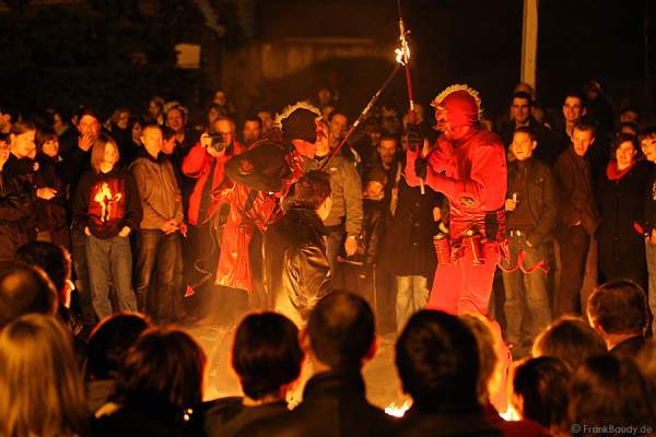 Feuershow Blazing Beats von Gloryfire und Wadokyo in Ieper