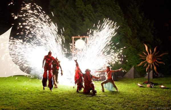 Feuershow von Gloryfire, Wadokyo und Theater Feuervogel