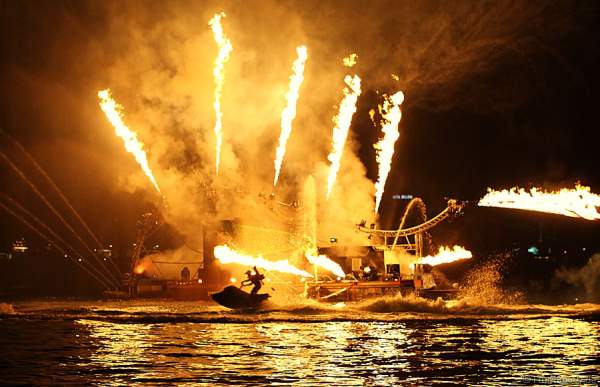 Das Seeungeheuer beim Züri Fäscht 2010