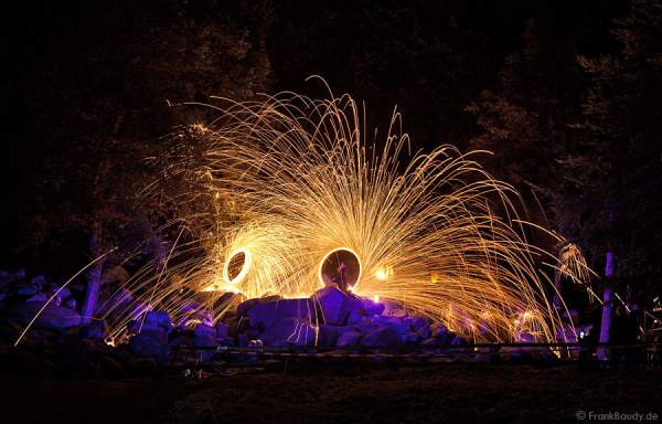 Feuerkünstler Project PQ bei Felsenmeer in Flammen 2010