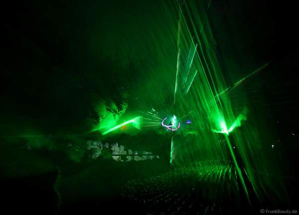 Lasereffekte bei Felsenmeer in Flammen 2010