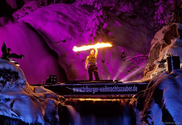 Triberger Weihnachtszauber 2010 Feuershow mit Hannes Schwarz