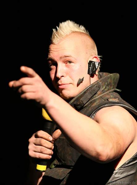 Hannes Schwarz moderiert beim Triberger Weihnachtszauber