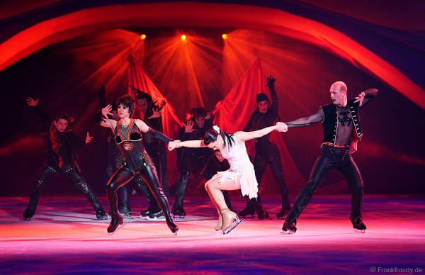 Mariya Gerasimenko, Andrey Moskvin & Jo Carter bei Holiday on Ice – FESTIVAL