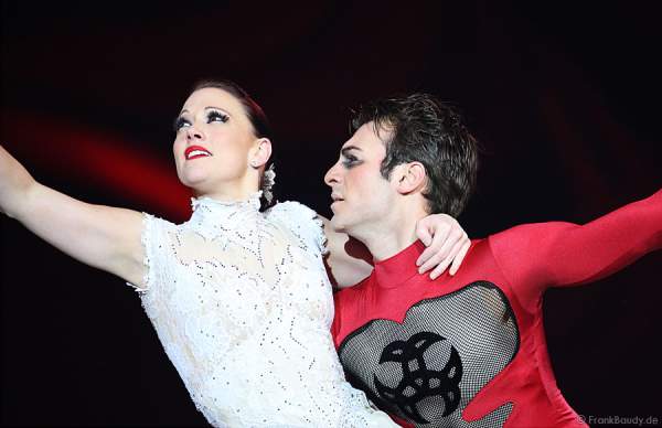 Michael Solonoski & Jo Carter bei Holiday on Ice - Festival