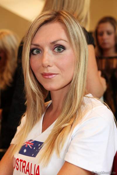 Lena Wirth für Australien bei der Wahl zur Miss WM 2011 im Europa Park Rust