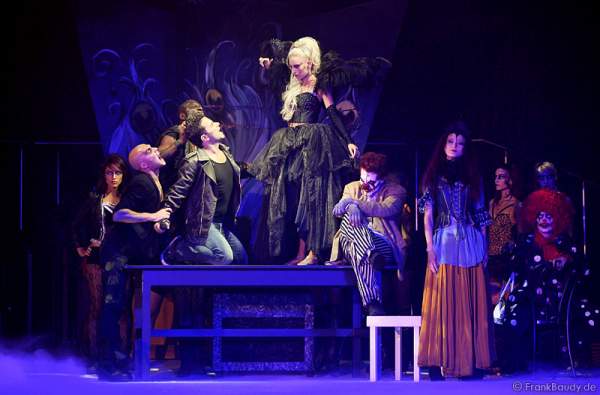 Horror Nights 2011 - starring Marc Terenzi