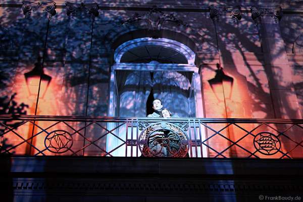 Thomas Borchert und Lucy Scherer beim Preview des neuen Stage Entertainment Musicals REBECCA auf dem Schlossplatz in Stuttgart