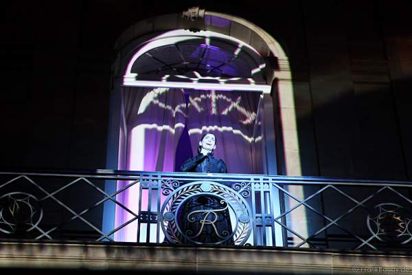 Pia Douwes beim Preview des neuen Stage Entertainment Musicals REBECCA auf dem Schlossplatz in Stuttgart