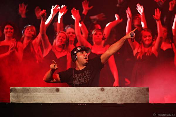 Alper Aksoy aka DJ REPLA-Y