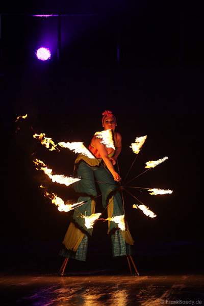 Melody Le Moal bei Holiday on Ice – SPEED