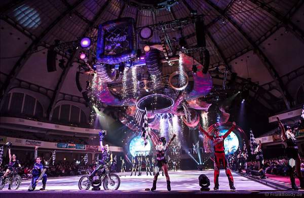 Holiday on Ice – SPEED