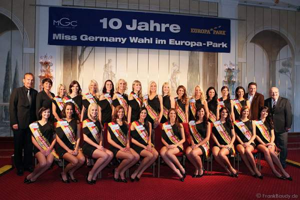 Vorstellung der Teilnehmerinnen zur Wahl der Miss Germany 2012 bei der Pressekonferenz 