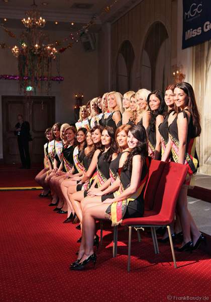 Vorstellung der Teilnehmerinnen zur Wahl der Miss Germany 2012 bei der Pressekonferenz 